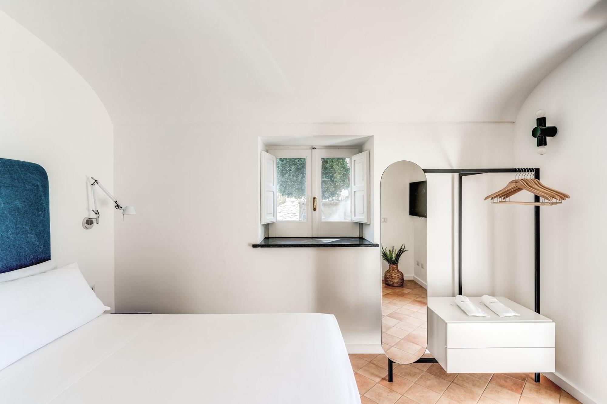 Villa Giulia Boutique Views Pool And Guest Services Соренто Екстериор снимка