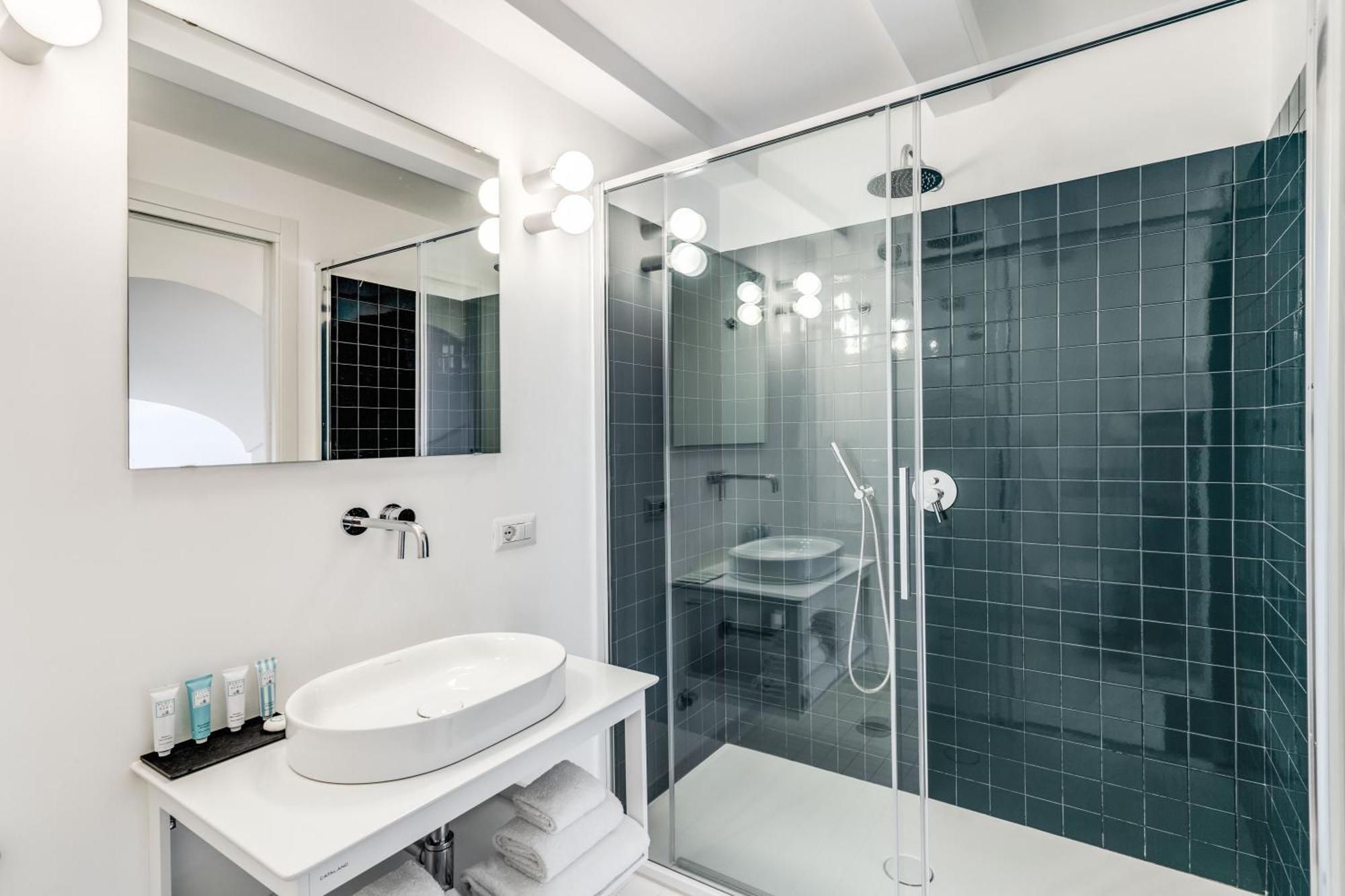 Villa Giulia Boutique Views Pool And Guest Services Соренто Екстериор снимка