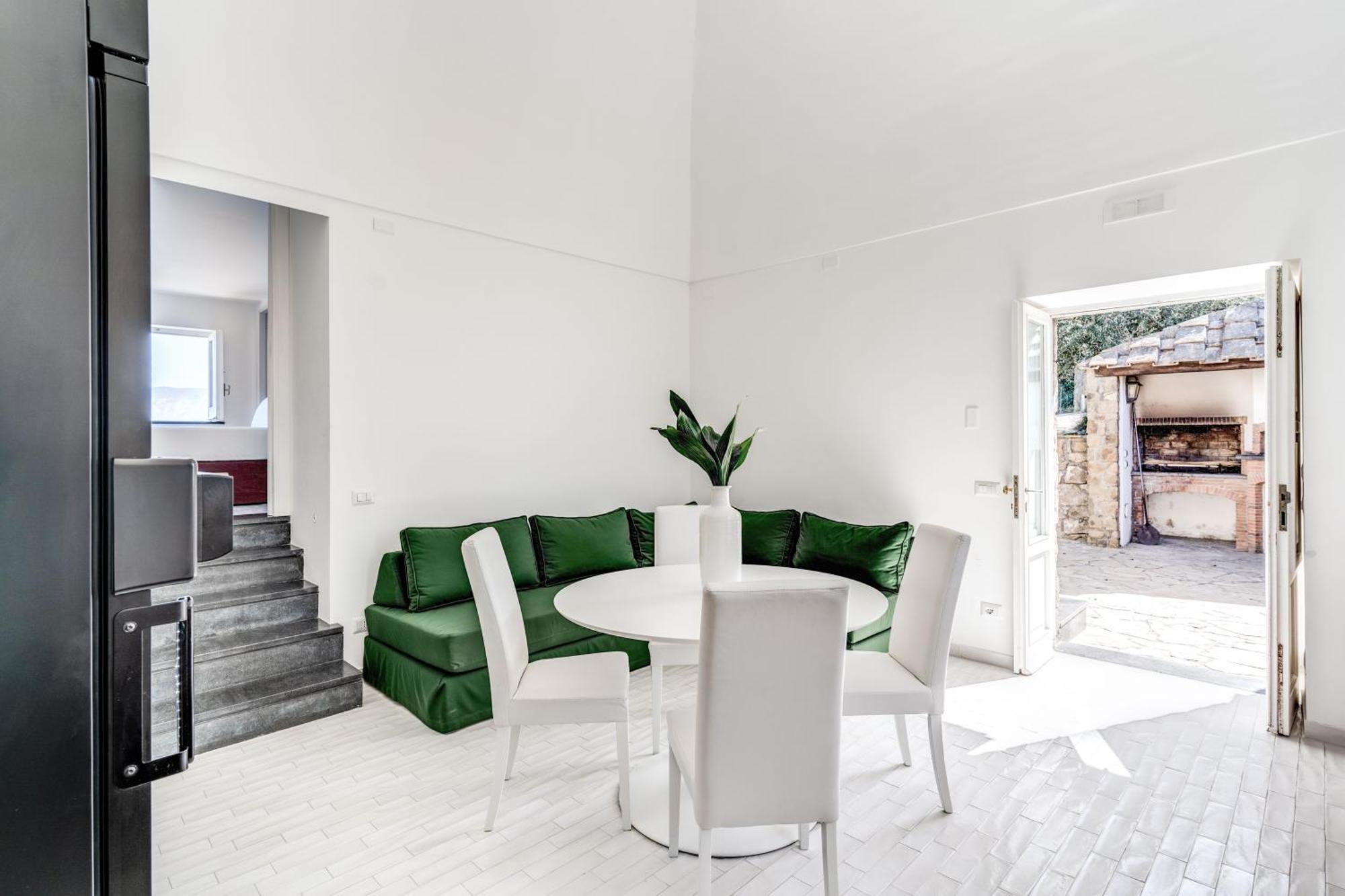 Villa Giulia Boutique Views Pool And Guest Services Соренто Екстериор снимка